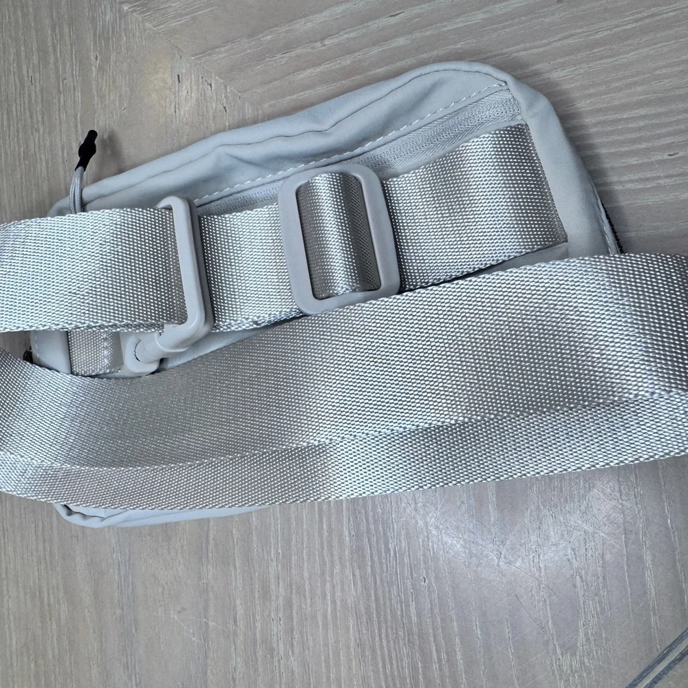 NEW Cream w Pink Gold Monogram F Crossbody,Sling Waist pack Roomy liteweight